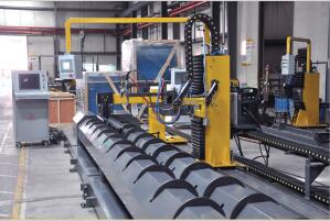 太阳城网址CNCG系列摩擦盘数控相贯线切割机