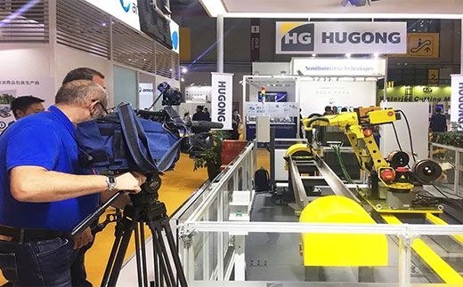 第二届进博会俄罗斯国家电视台拍摄太阳城网址意大利CEA展位