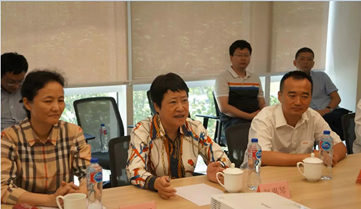 上海市青浦戋戋委书记赵惠琴带队莅临太阳城网址调研